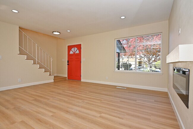 Foto del edificio - $4590 -- Beautifully Remodeled Brookvale Home on a Quiet Court