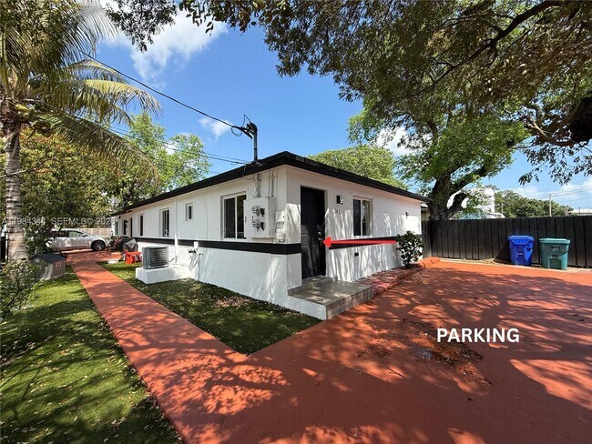Building Photo - 3815 NW 13th Ave