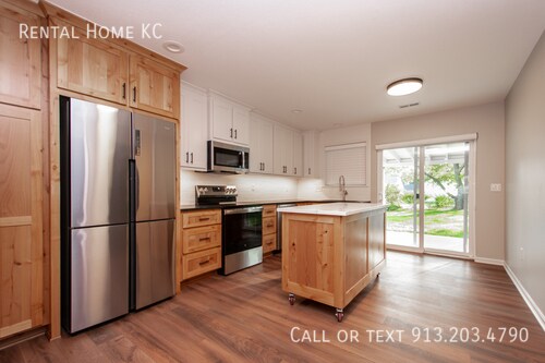 Foto del edificio - 7620 Robinson St