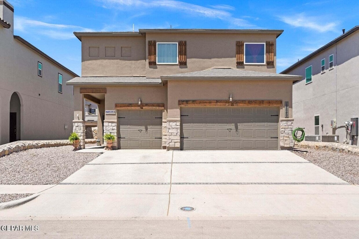 Foto principal - 14849 Sam Garcia Ave