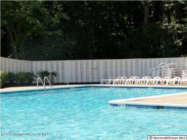 in-ground pool - 563 Applewood Ct