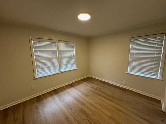 Foto del edificio - 1500 Ivy Rd