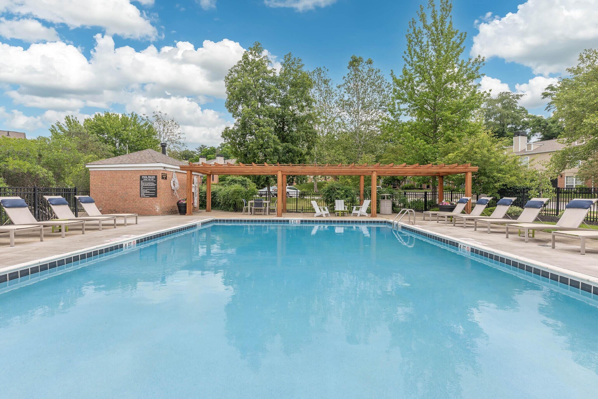 Williamsburg Townhomes – photo 2