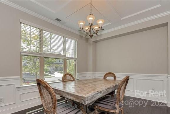 Building Photo - 15130 Oleander Dr