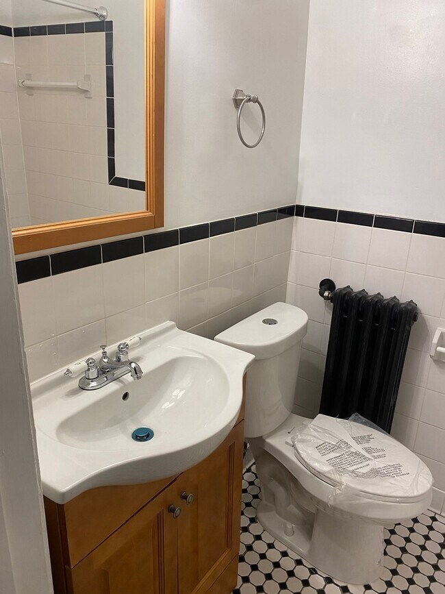 Bathroom - 2955 Nelson Pl SE