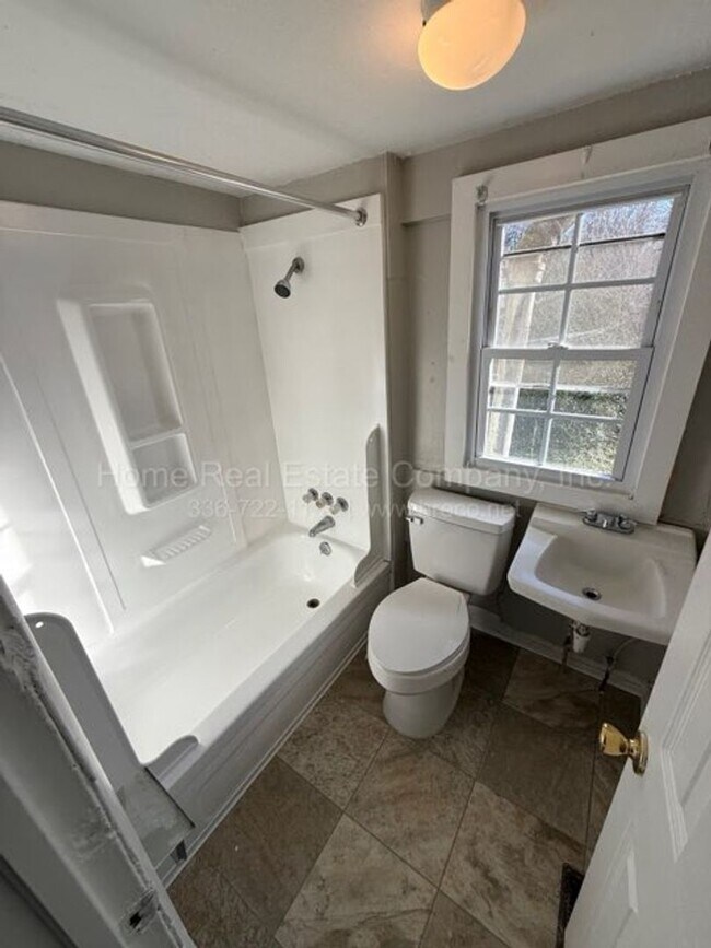 Foto del edificio - 1012 Apple St