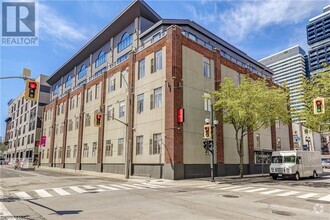 Building Photo - 80 King William St