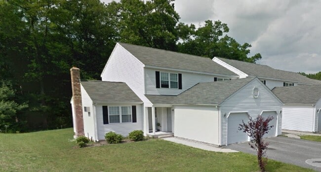 Building Photo - 59 Hilltop Dr