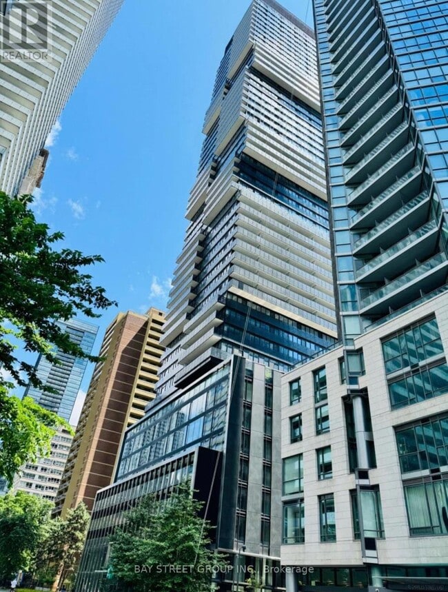 Building Photo - 55 Charles St E