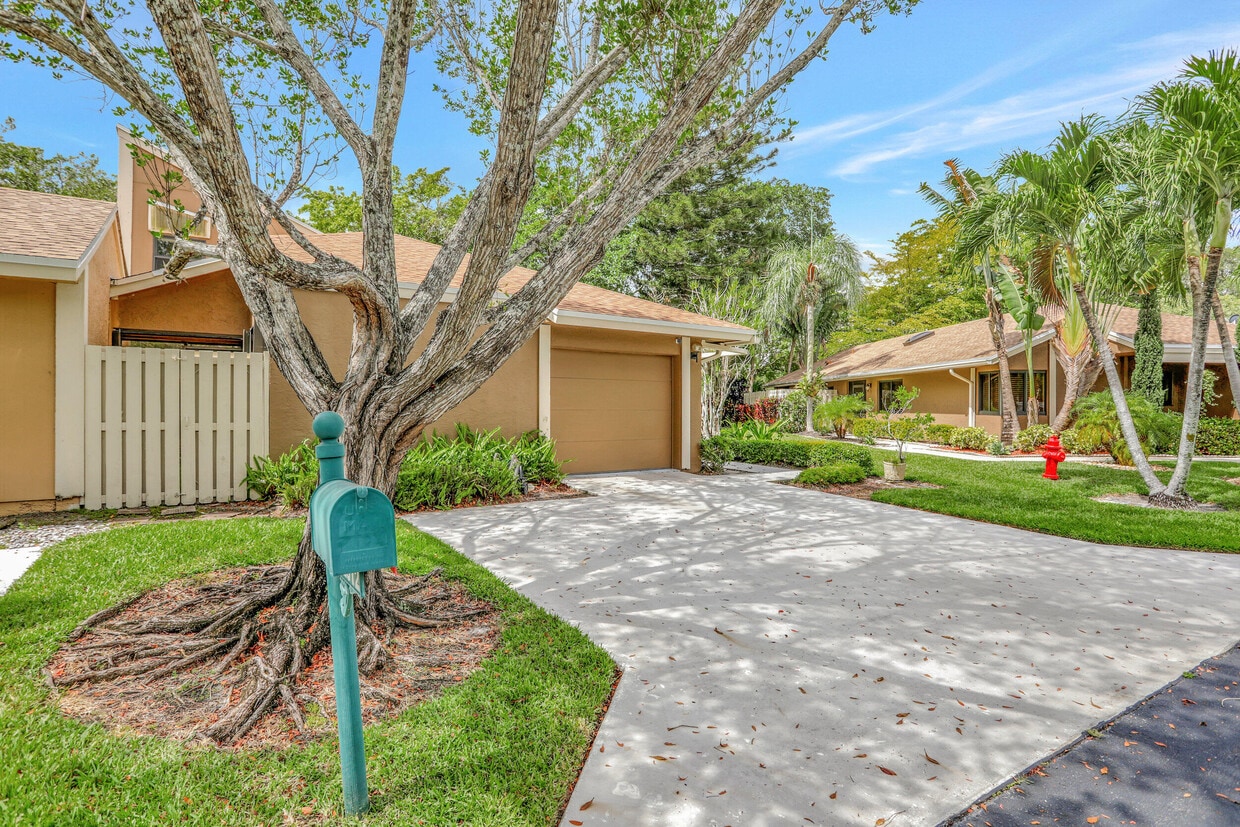 22312 Whistling Pines Ln Boca Raton, FL 33428 Alquileres en Boca