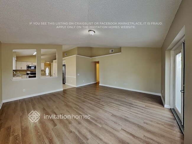 Building Photo - 896 Garden Glen Loop