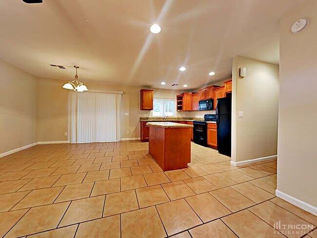 Foto del edificio - 7302 W Heatherbrae Dr