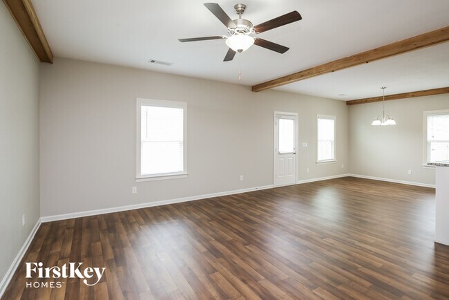 Building Photo - 1021 Independence Ave