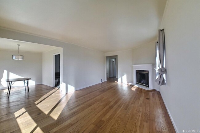 Building Photo - 1452 Pacheco St