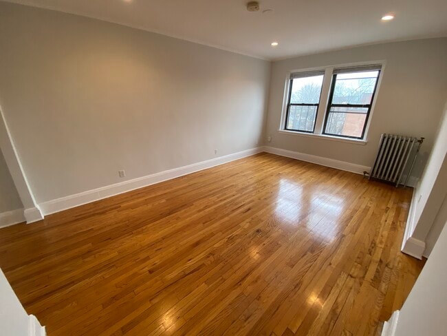 Building Photo - 119 Highland Ave