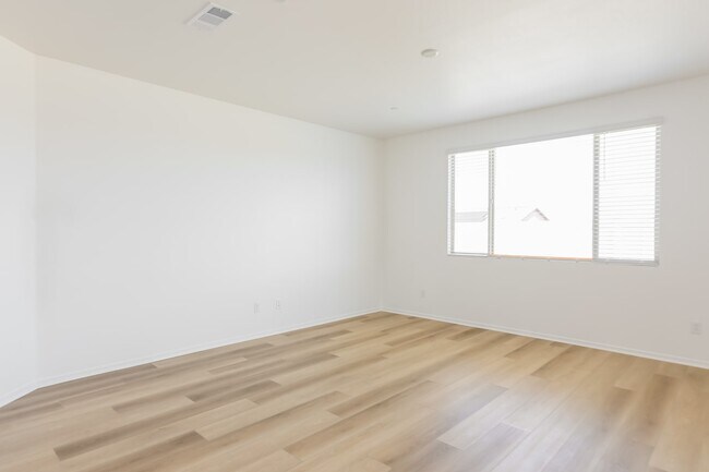 Building Photo - 27210 Goldstone Dr