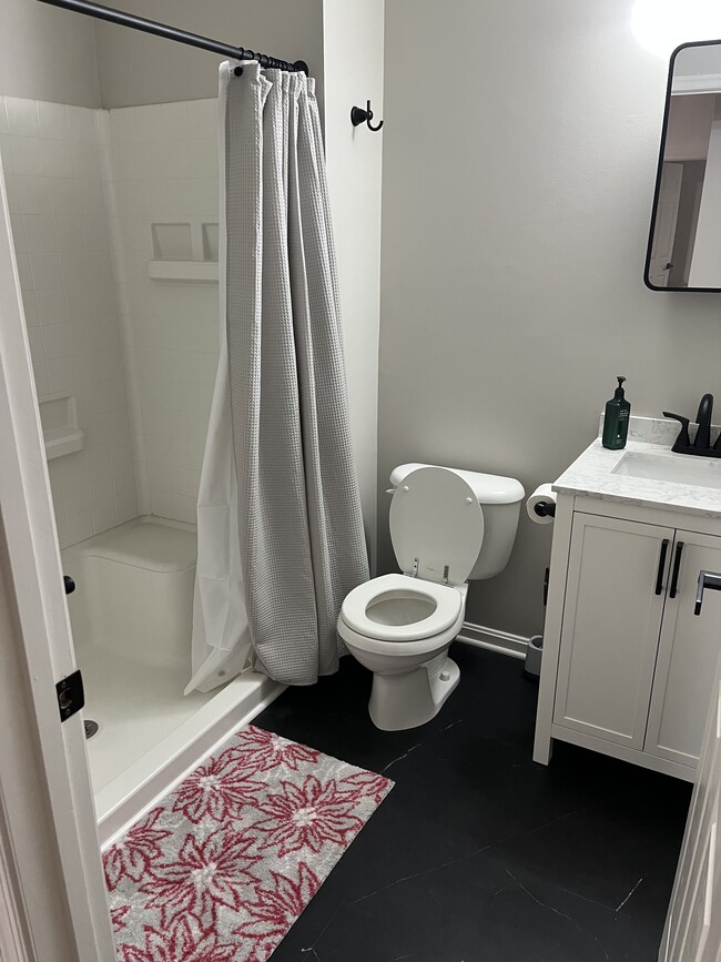 Foto del edificio - 2024 Gov Thomas Bladen Way