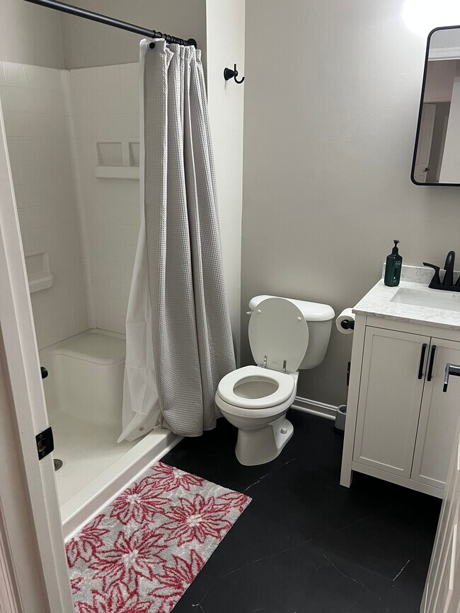 Building Photo - 2024 Gov Thomas Bladen Way