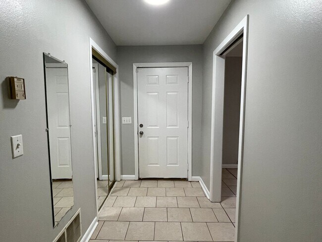 Foto del edificio - NICE HOME IN NORTH HIGHLANDS SUBDIVISION