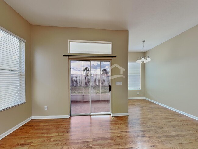 Building Photo - 2462 St Johns Ln