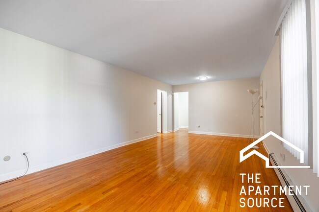 Foto del edificio - 1643 W Sherwin Ave