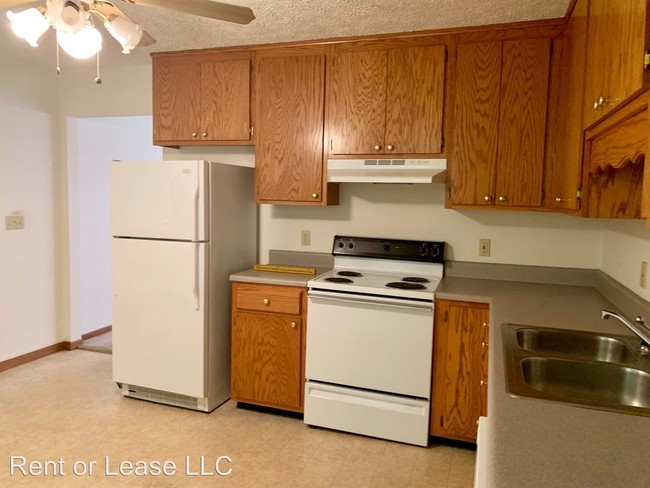 Building Photo - 2 br, 2 bath Apartment - 2709 Roberts Road
