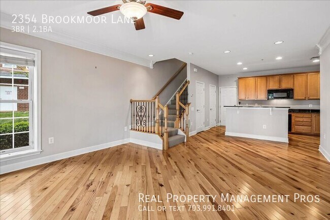 Foto del edificio - 2354 Brookmoor Ln