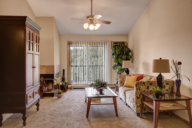 Building Photo - Town Centre