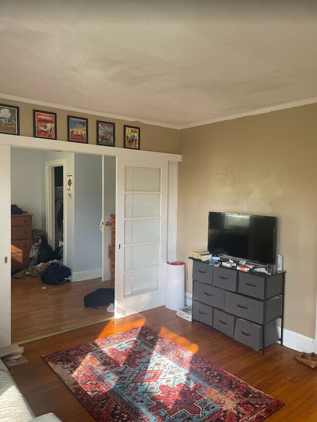 Building Photo - 1532 Slaterville Rd