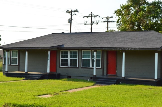 Building Photo - 130 Dooley St