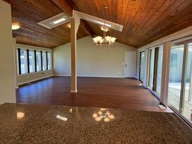 Foto del edificio - 24036 NE 142nd Ave