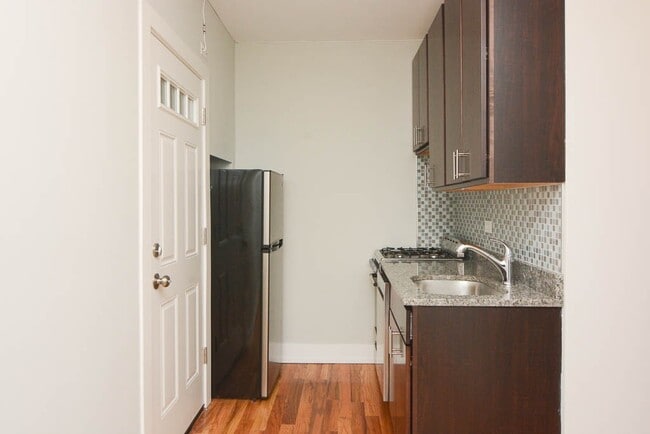 Foto del edificio - 2915 N Mildred Ave
