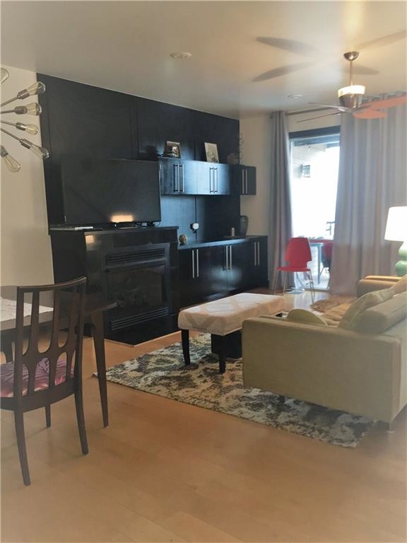 Foto del edificio - 287 E Noble Ln