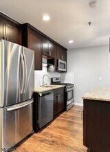 Building Photo - 41 E Cherry St