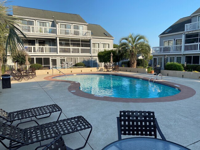 Building Photo - 3700 Golf Colony Ln