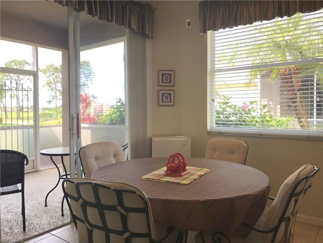 Foto del edificio - 9711 Willow Way