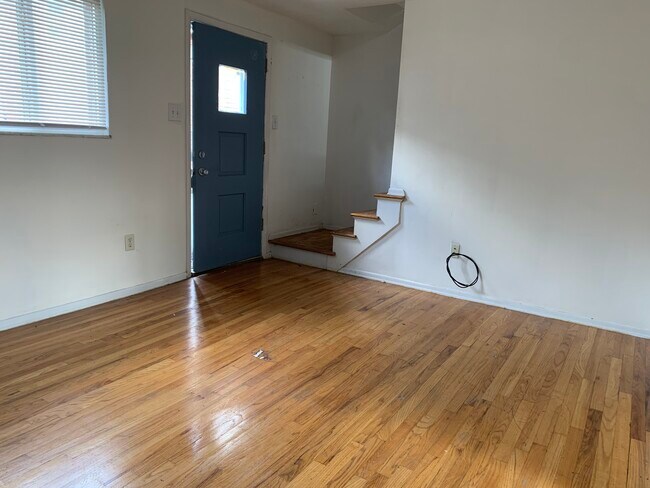 Living Room - 446 Brierly Ln