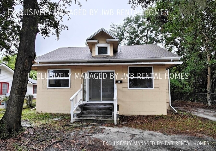 421 Golfair Blvd, Jacksonville, FL 32206 House Rental in Jacksonville