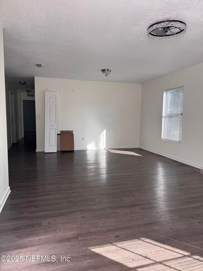 Foto del edificio - 241 Pecan St