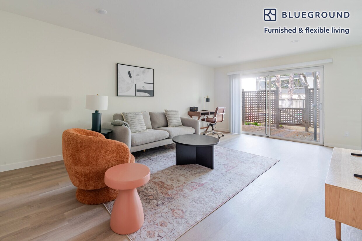 Foto principal - 2721 Midtown Ct