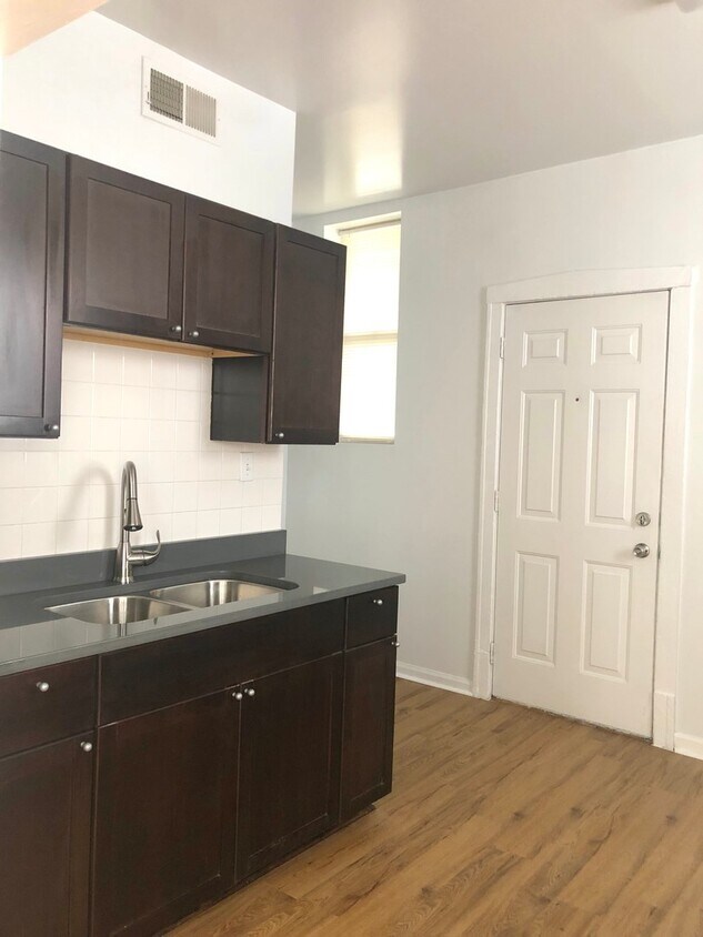 Foto principal - 806 N Bishop St