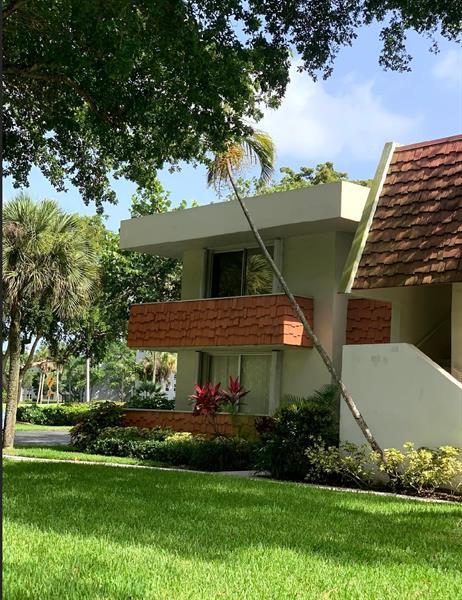 Building Photo - 823 Cypress Blvd