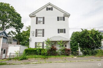 Building Photo - 405 Wilson St