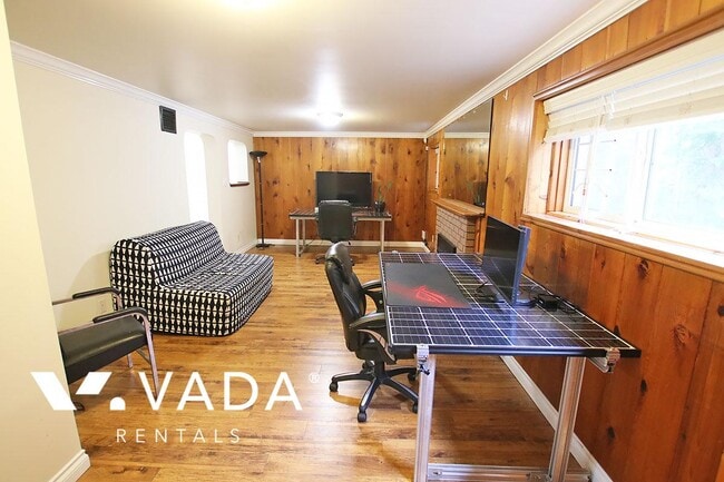 Building Photo - 3807 Marine Dr