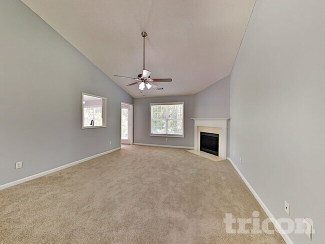 Foto del edificio - 309 Lokey's Ridge Rd