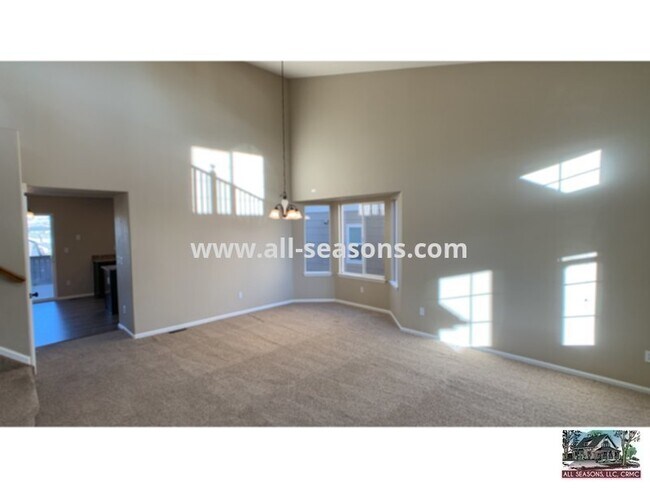 Foto del edificio - 8275 Cedar Chase Dr