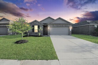 Building Photo - 21234 Bellaria Summit Trail