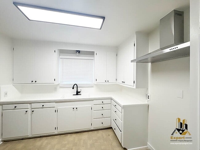 Foto del edificio - 474 Gray Ave