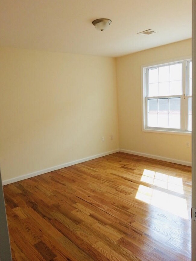 Bedroom 2 - 508 2nd Ave