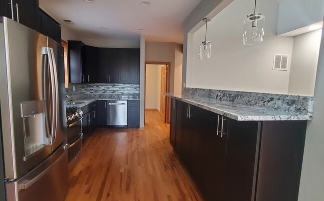 Foto del edificio - 2554 W Walton St